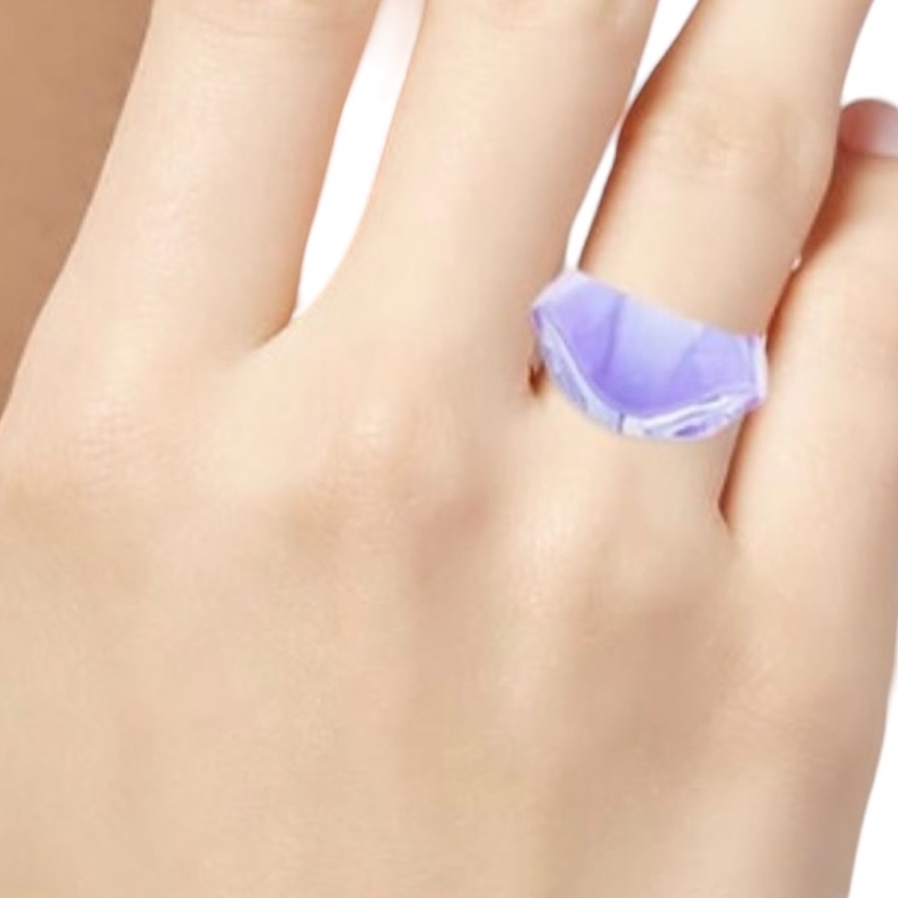 Baccarat Crystal wavy Cocktail Ring